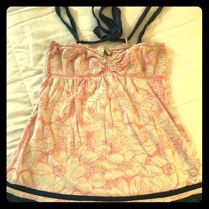 Pink flowers tank top with navy details